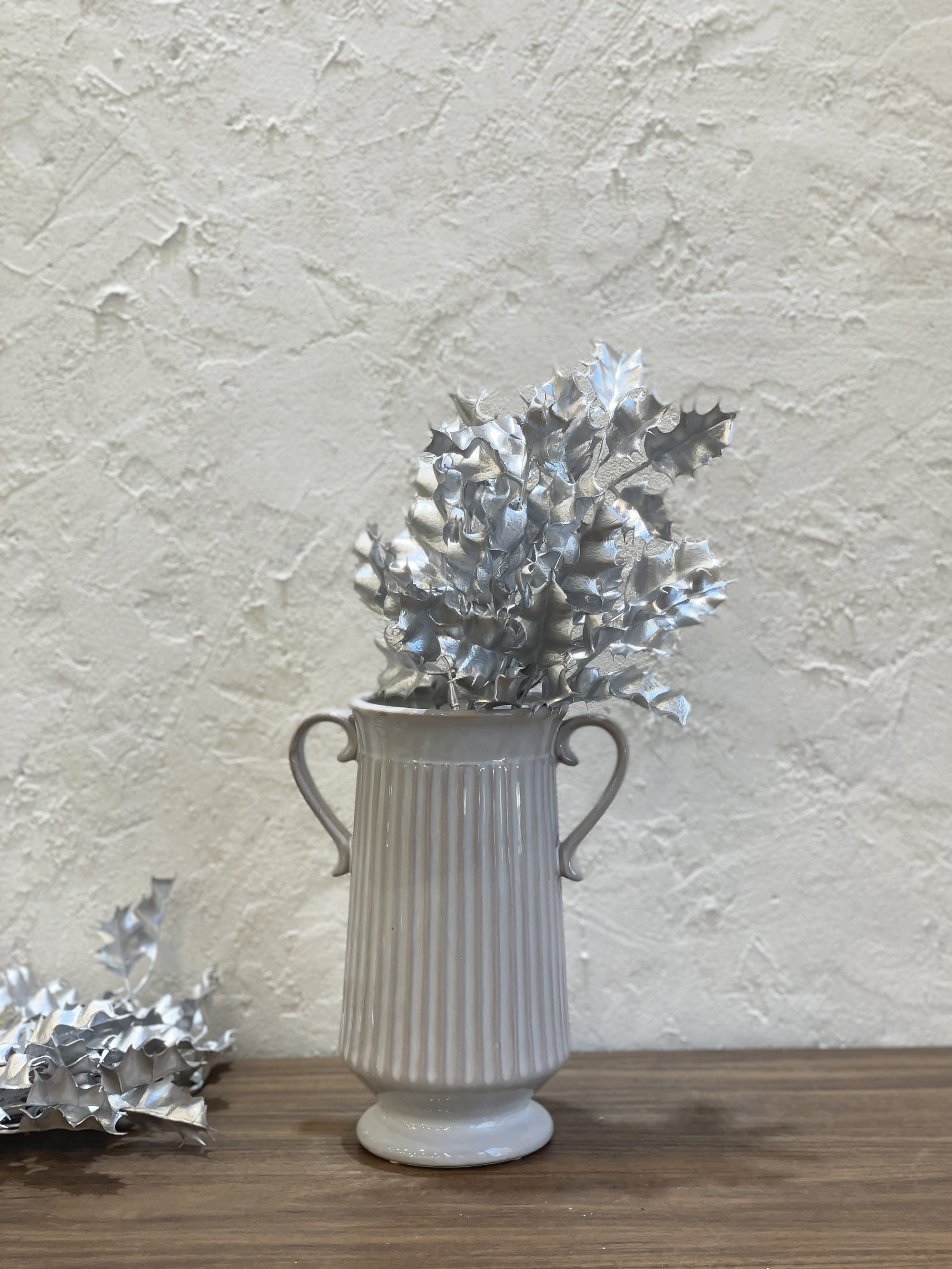 MAGIQ  Dipple Holly Spray Champagne Artificial Flower SILVER